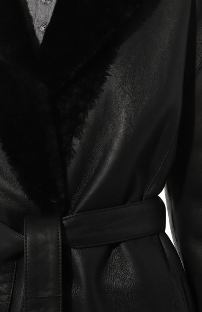 Двусторонняя дубленка из овчины BATS черного цвета по цене 160000 руб., арт. TC_12_, фото 5 Двусторонняя дубленка из овчины BATS, арт. TC_12_, фото 5