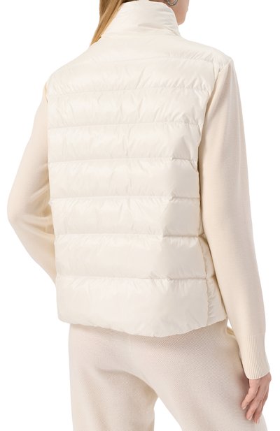 Пуховая куртка MONCLER кремового цвета по цене 126000 руб., арт. 9B000-24-M1131, фото 4 Пуховая куртка MONCLER, арт. 9B000-24-M1131, фото 4