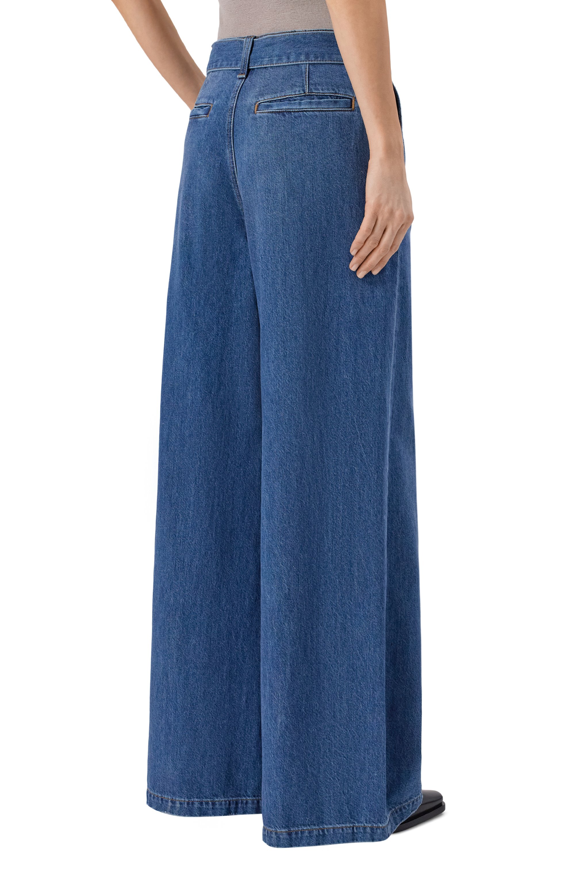 Джинсы cameron PAIGE синего цвета по цене 45650 руб., арт. 1K16Q19-C922, фото 4 Джинсы cameron PAIGE, арт. 1K16Q19-C922, фото 4