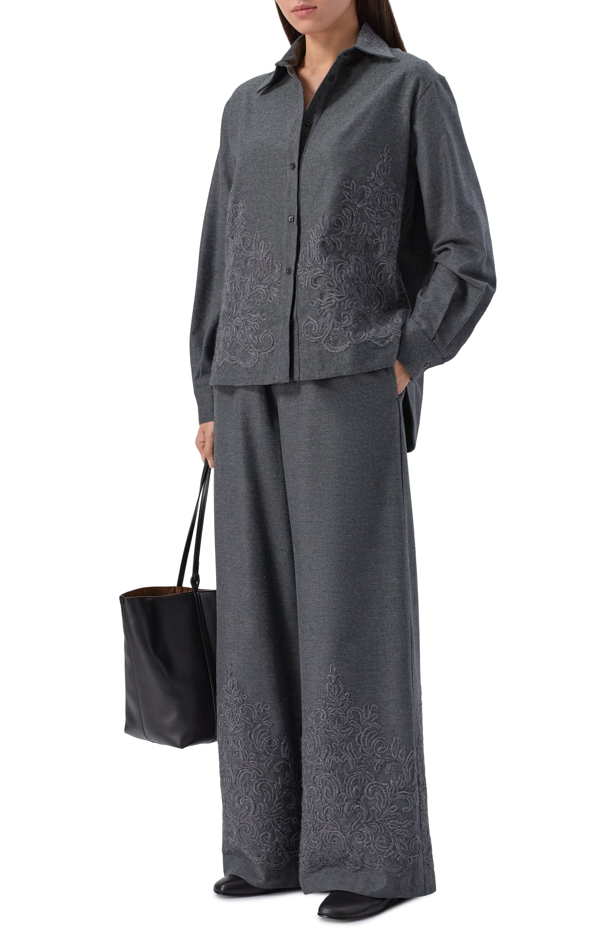 Хлопковые брюки ERMANNO SCERVINO серого цвета по цене 89400 руб., арт. D474P300XQH, фото 2 Хлопковые брюки ERMANNO SCERVINO, арт. D474P300XQH, фото 2