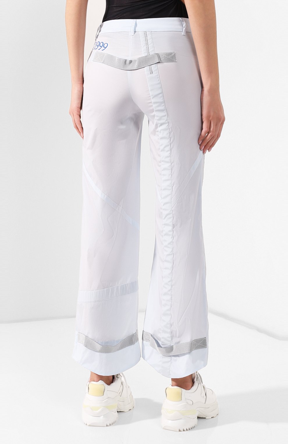 Брюки OFF-WHITE голубого цвета по цене 79950 руб., арт. 0WCA106S20FAB0040845, фото 4 Брюки OFF-WHITE, арт. 0WCA106S20FAB0040845, фото 4