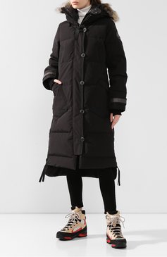 Женский пуховик aldridge CANADA GOOSE черного цвета, арт. 3032LB | Фото 2 (Рукава: Длинные; Материал внутренний: Не назначено; Материал внешний: Синтетический материал; Кросс-КТ: Пуховик; Материал сплава: Проставлено; Длина (верхняя одежда): Длинные; Драгоценные камни: Проставлено; Материал утеплителя: Пух и перо; Статус проверки: Проверена категория)