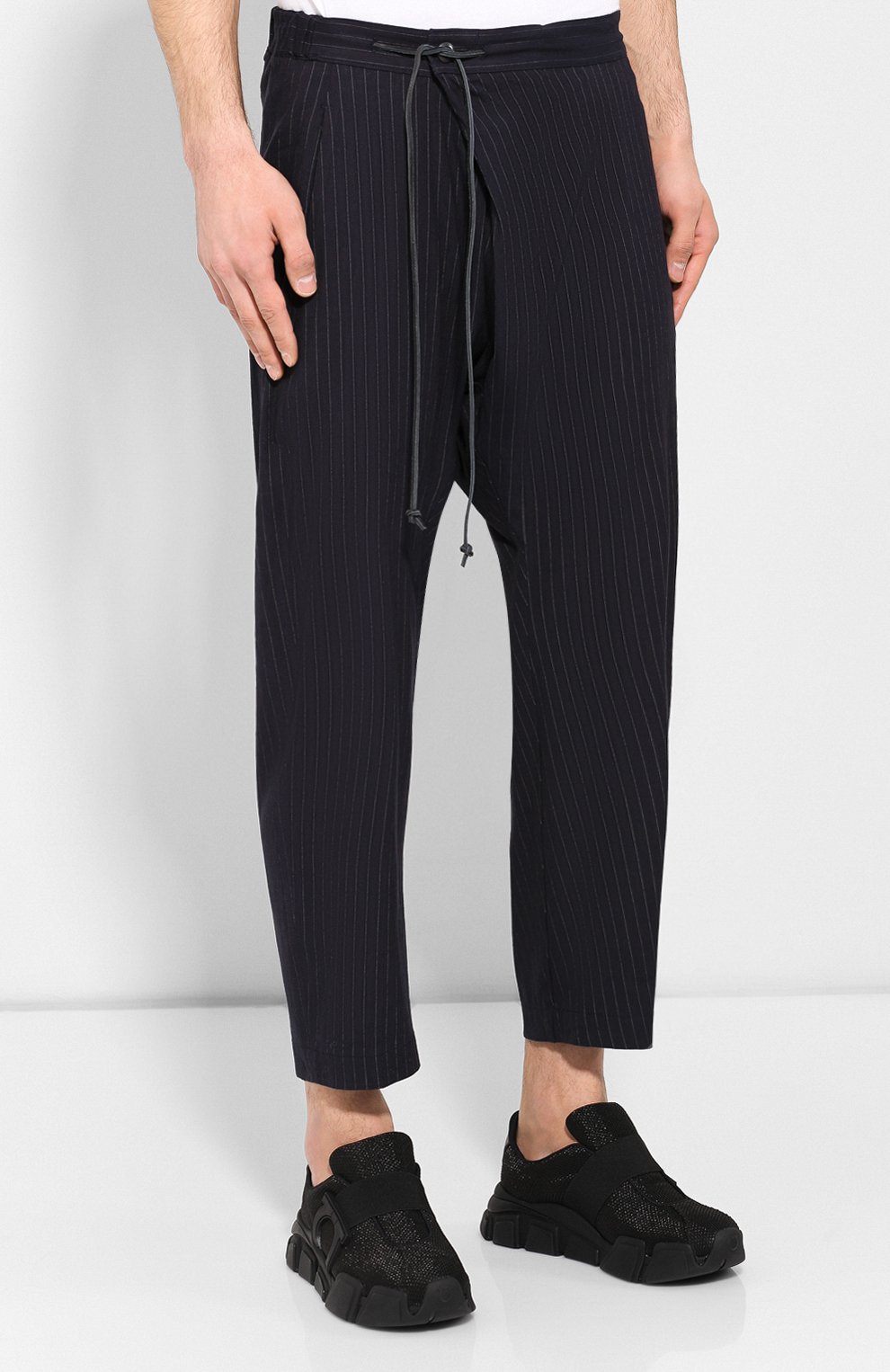 Брюки из смеси льна и вискозы KAZUYUKI KUMAGAI темно-синего цвета по цене 30950 руб., арт. KP91-017, фото 3 Брюки из смеси льна и вискозы KAZUYUKI KUMAGAI, арт. KP91-017, фото 3