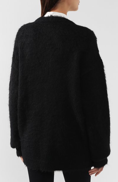 Шерстяной кардиган VETEMENTS черного цвета по цене 99850 руб., арт. WAH20KN305, фото 4 Шерстяной кардиган VETEMENTS, арт. WAH20KN305, фото 4