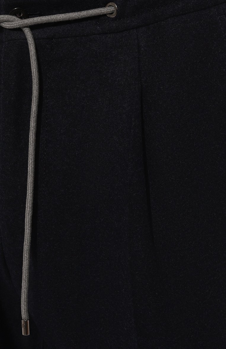 Мужские шерстяные брюки CORNELIANI темно-синего цвета, арт. 944L19-9418801 | Фото 5 (Драгоценные камни: Проставлено; Длина (брюки, джинсы): Стандартные; Материал внешний: Шерсть; Материал сплава: Проставлено; Стили: Кэжуэл; Случай: Повседневный)