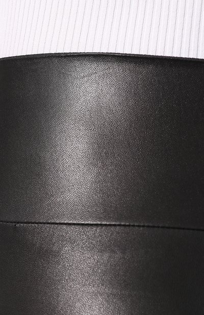 Кожаные легинсы SPRWMN черного цвета по цене 121500 руб., арт. CAP-002-L/CAPRI LEGGING, фото 5 Кожаные легинсы SPRWMN, арт. CAP-002-L/CAPRI LEGGING, фото 5