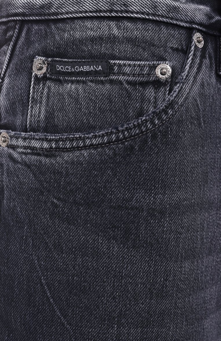 Мужские джинсы loose DOLCE & GABBANA темно-серого цвета, арт. GYJDAZ/G8NB1 | Фото 6 (Материал внешний: Хлопок, Деним; Автоматизация состава: Проставлено; Длина (брюки, джинсы): Стандартные; Автоматизация ТО: Проставлено; Стили: Повседневный; Кросс-КТ: Деним; Силуэт М (брюки): Прямые; Детали: Делаве)