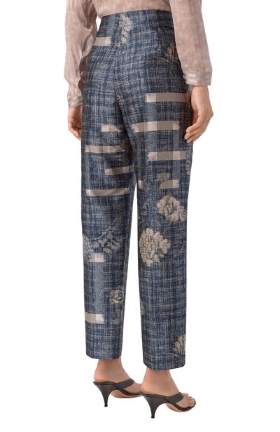 Брюки GIORGIO ARMANI синего цвета по цене 229500 руб., арт. GW003474/TE22828, фото 4 Брюки GIORGIO ARMANI, арт. GW003474/TE22828, фото 4