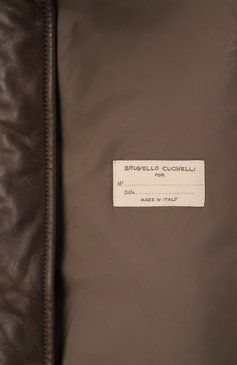 Женский жилет из меха козы BRUNELLO CUCINELLI коричневого цвета, арт. MPMWL7663 | Фот�о 7 (Материал подклада: Синтетический материал; Драгоценные камни: Проставлено; Материал сплава: Проставлено; Длина (верхняя одежда): Короткие; Кросс-КТ: Куртка; Женское Кросс-КТ: Мех; Стили: Кэжуэл)