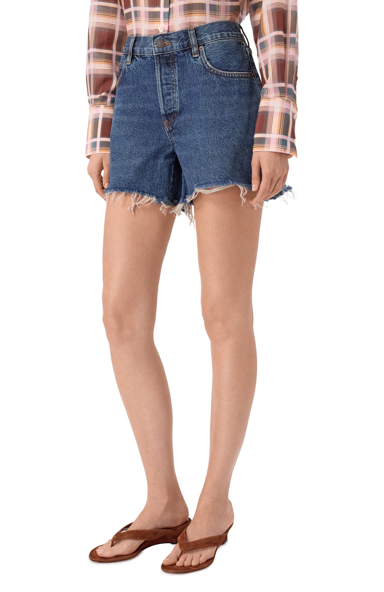 Джинсовые шорты FRAME DENIM синего цвета по цене 32050 руб., арт. 4000LRF105/THE L0NG HANG SH0RT, фото 3 Джинсовые шорты FRAME DENIM, арт. 4000LRF105/THE L0NG HANG SH0RT, фото 3