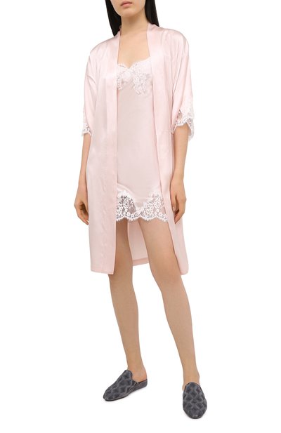 Халат из шелка и хлопка LISE CHARMEL светло-розового цвета по цене 49150 руб., арт. ALC2080, фото 2 Халат из шелка и хлопка LISE CHARMEL, арт. ALC2080, фото 2
