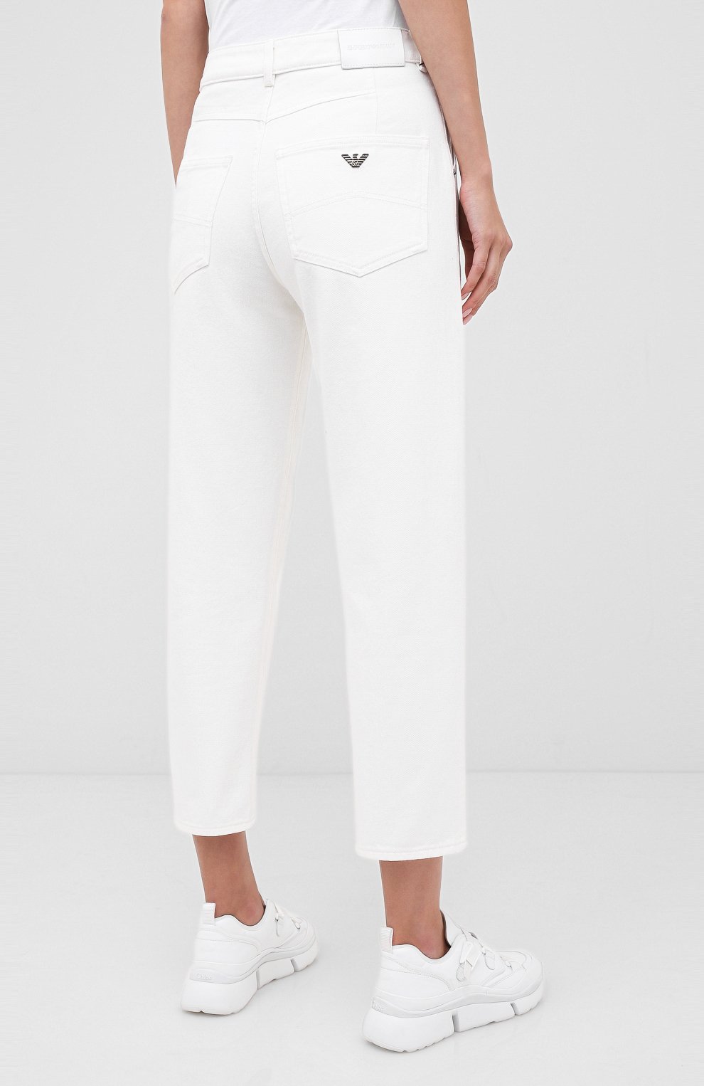 Джинсы EMPORIO ARMANI белого цвета по цене 33600 руб., арт. 6H2J46/2N5RZ, фото 4 Джинсы EMPORIO ARMANI, арт. 6H2J46/2N5RZ, фото 4