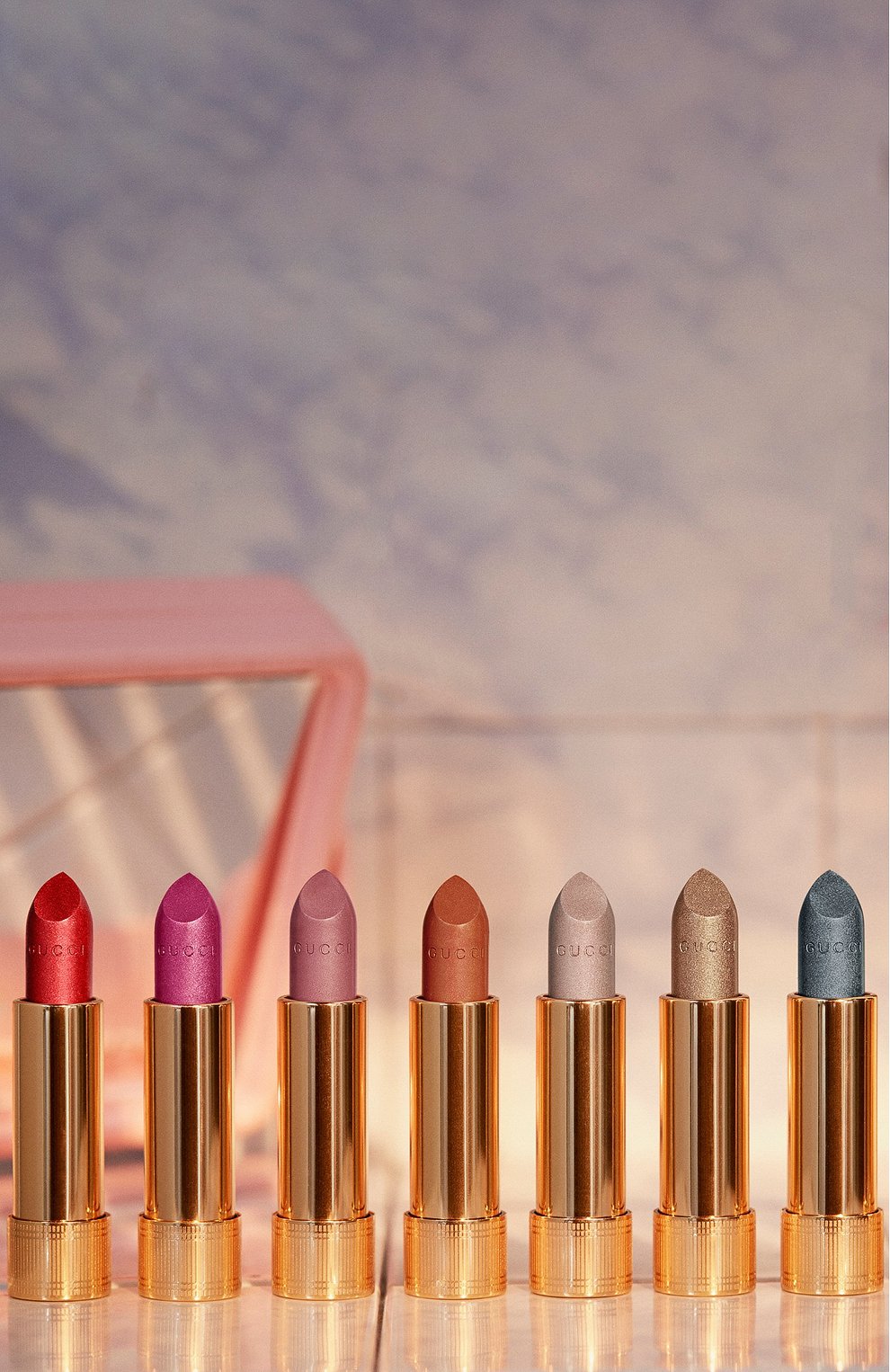 Помада с эффектом металлик, оттенок 409 billie magenta GUCCI цвета по цене 3820 руб., арт. 3614229375794, фото 4 Помада с эффектом металлик, оттенок 409 billie magenta GUCCI, арт. 3614229375794, фото 4