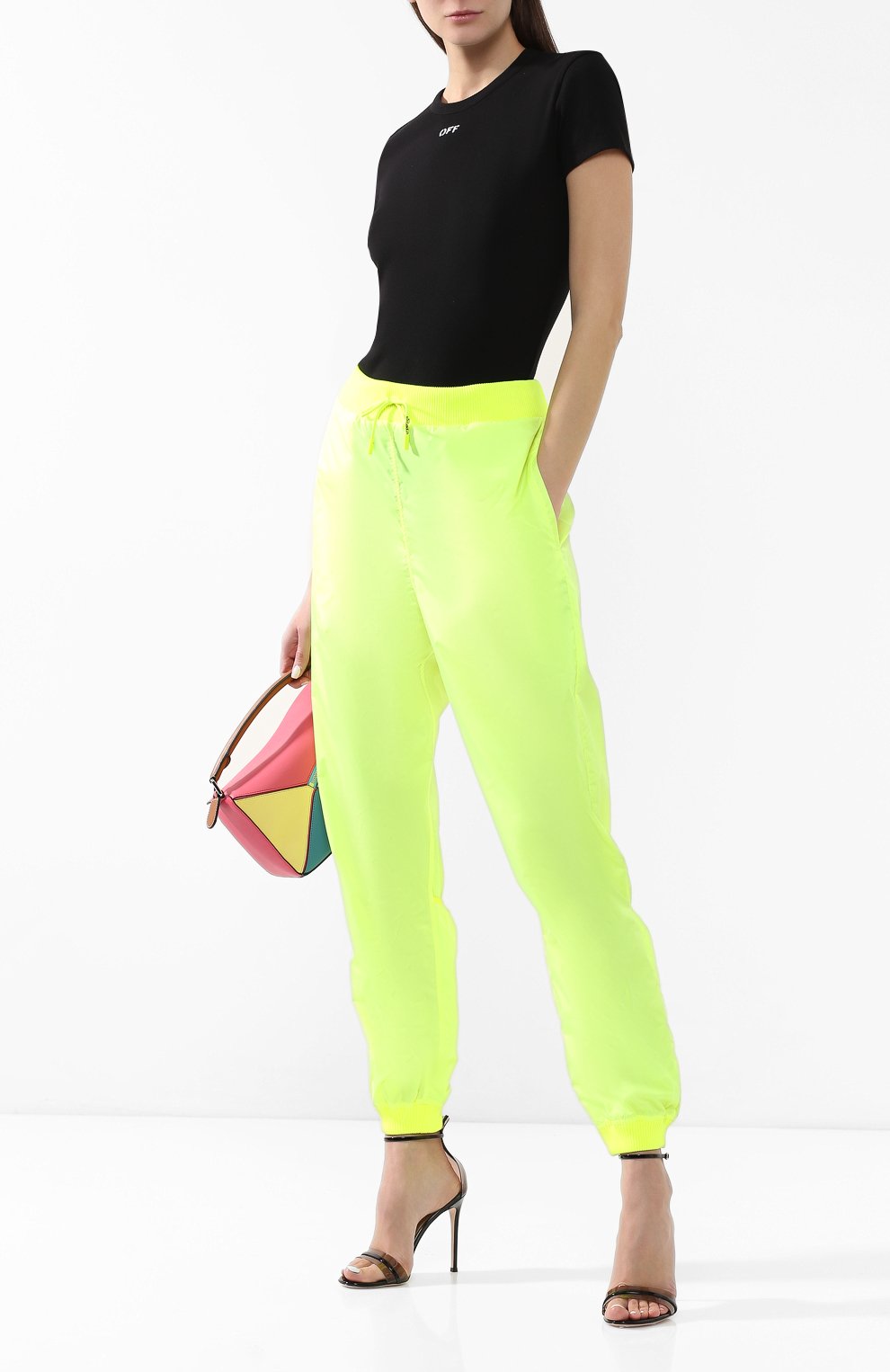 Джоггеры OFF-WHITE желтого цвета по цене 39950 руб., арт. 0WCA085S19E000446200, фото 2 Джоггеры OFF-WHITE, арт. 0WCA085S19E000446200, фото 2