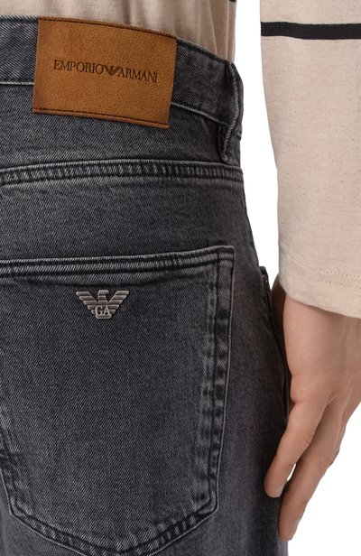 Джинсы EMPORIO ARMANI темно-серого цвета по цене 32700 руб., арт. EM000763/AF29076, фото 5 Джинсы EMPORIO ARMANI, арт. EM000763/AF29076, фото 5