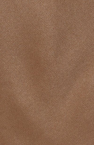 Шелковый галстук BRUNELLO CUCINELLI коричневого цвета по цене 33550 руб., арт. M0C59BD499, фото 4 Шелковый галстук BRUNELLO CUCINELLI, арт. M0C59BD499, фото 4