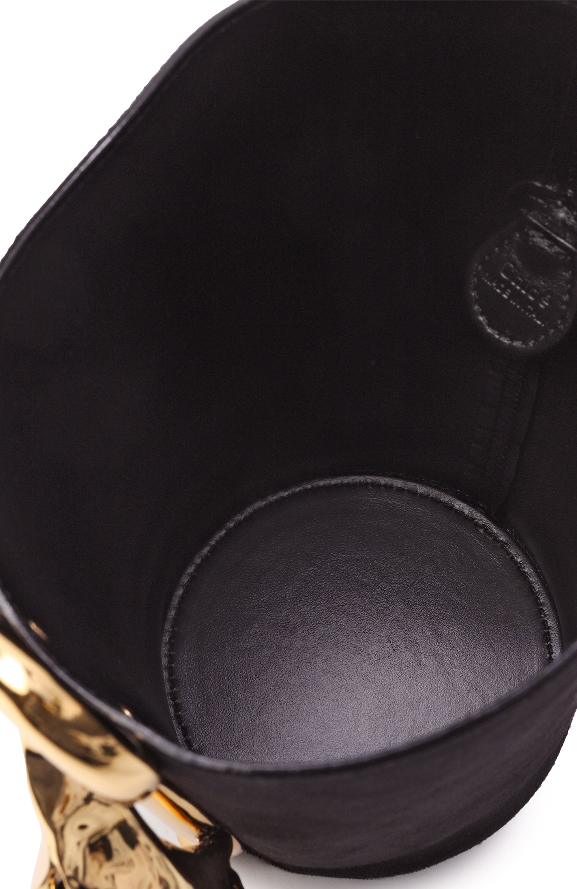 Сумка eden small CHLOÉ черного цвета по цене 256000 руб., арт. CH26SS720R30, фото 5 Сумка eden small CHLOÉ, арт. CH26SS720R30, фото 5