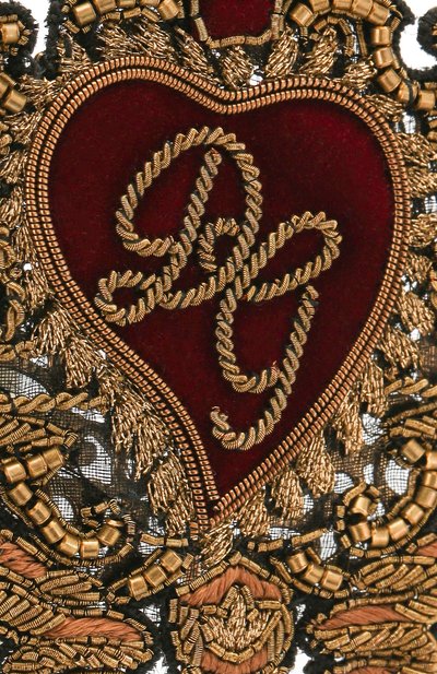 Булавка для галстука DOLCE & GABBANA золотого цвета по цене 96850 руб., арт. WPL1R1/W1111, фото 3 Булавка для галстука DOLCE & GABBANA, арт. WPL1R1/W1111, фото 3