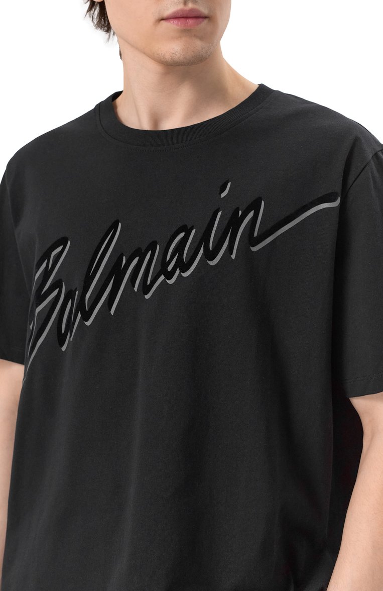 Мужская хлопковая футболка BALMAIN черного цвета, арт. EH1EG010/BC86 | Фото 5 (Материал сплава: Проставлено; Драгоценные камни: Проставлено; Рукава: Короткие; Длина (для топов): Стандартные; Принт: С принтом; Стили: Кэжуэл; Материал внешний: Хлопок; Кросс-КТ: Джерси; Мужское Кросс-КТ: Футболка-одежда)