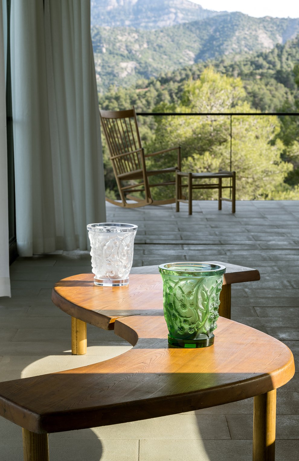 Ваза mures LALIQUE прозрачного цвета по цене 414500 руб., арт. 10745900, фото 2 Ваза mures LALIQUE, арт. 10745900, фото 2