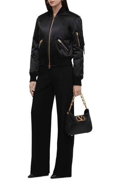Бомбер TOM FORD черного цвета по цене 313500 руб., арт. CSL687-LET005, фото 2 Бомбер TOM FORD, арт. CSL687-LET005, фото 2