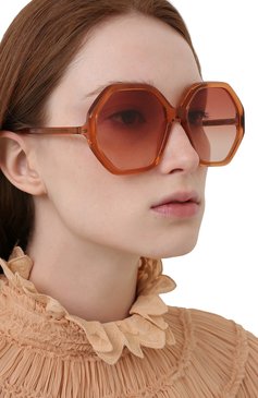 Женские солнцезащитные очки CHLOÉ оранжевого цвета, арт. CH0008S | Фото 2 (Региональные огр�аничения белый список (Axapta Mercury): Не проставлено; Нос: Не проставлено; Тип очков: С/з; Очки форма: Бабочка)