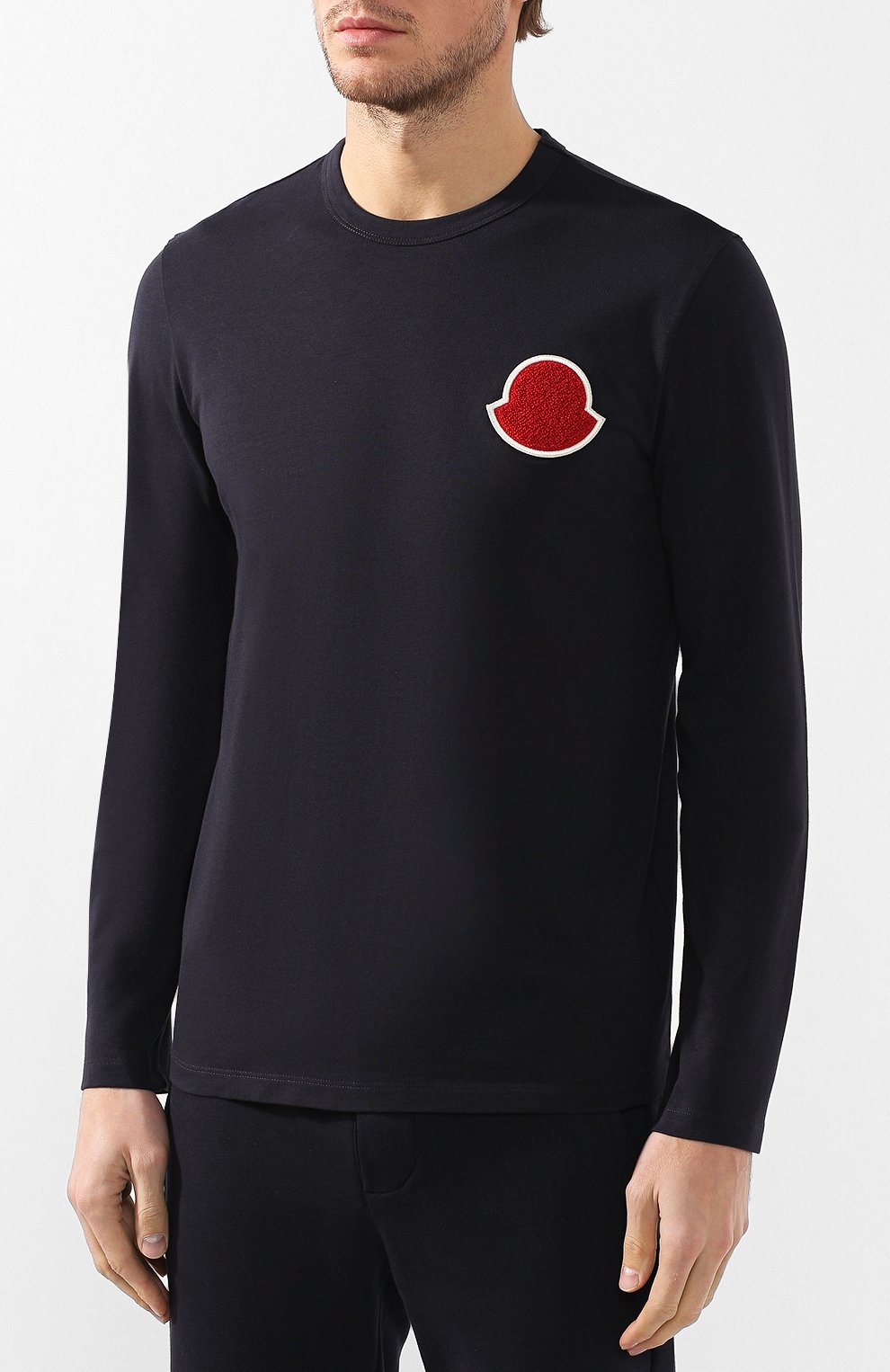 Хлопковый лонгслив MONCLER темно-синего цвета по цене 15700 руб., арт. E1-091-80406-00-8390T, фото 3 Хлопковый лонгслив MONCLER, арт. E1-091-80406-00-8390T, фото 3