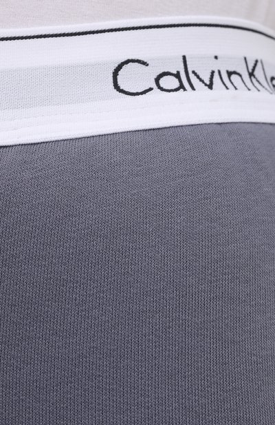 Хлопковые джоггеры CALVIN KLEIN серого цвета по цене 8795 руб., арт. QS6259E, фото 5 Хлопковые джоггеры CALVIN KLEIN, арт. QS6259E, фото 5