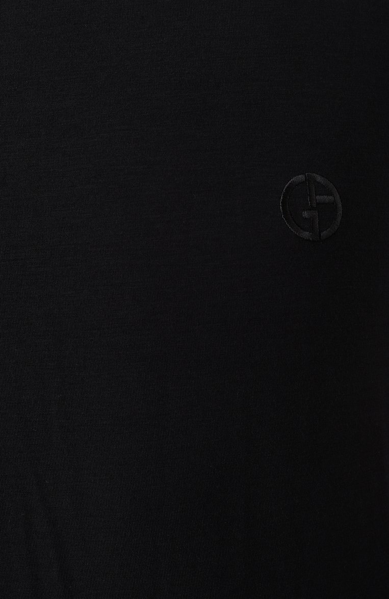 Мужская футболка из вискозы GIORGIO ARMANI черного цвета, арт. 3GST52/SJP4Z | Фото 6 (Длина (для топов): Стандартные; Статус проверки: Проверено, Проверена категория; Рукава: Короткие; Мужское Кросс-КТ: Футболка-одежда; Принт: Без принта; Стили: Кэжуэл; Материал внешний: Вискоза; Кросс-КТ: Джерси)