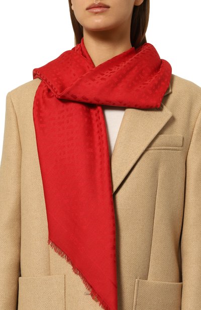 Шаль BOSS красного цвета по цене 14850 руб., арт. 50517733, фото 2 Шаль BOSS, арт. 50517733, фото 2