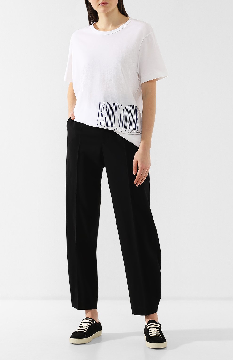 Хлопковая футболка YOHJI YAMAMOTO белого цвета по цене 18150 руб., арт. YZ-T01-670, фото 2 Хлопковая футболка YOHJI YAMAMOTO, арт. YZ-T01-670, фото 2