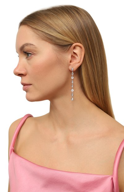 Серьги SECRETS JEWELRY серебряного цвета по цене 25910 руб., арт. ХСС400160, фото 2 Серьги SECRETS JEWELRY, арт. ХСС400160, фото 2