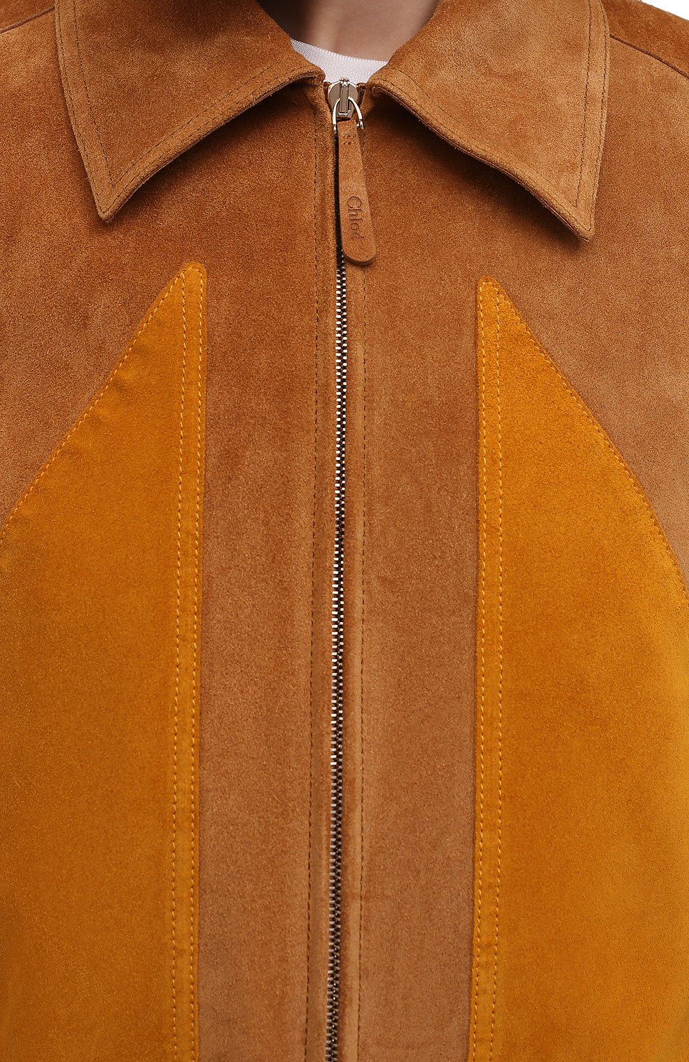 Замшевая куртка CHLOÉ коричневого цвета по цене 364500 руб., арт. CHC22SCV01203, фото 5 Замшевая куртка CHLOÉ, арт. CHC22SCV01203, фото 5