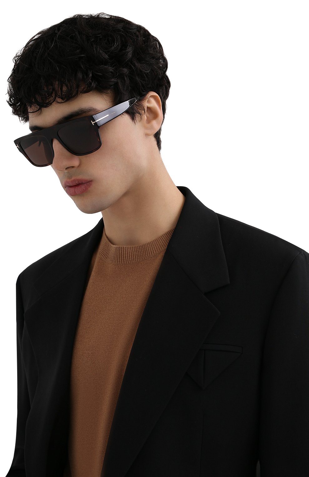 Солнцезащитные очки TOM FORD коричневого цвета по цене 49500 руб., арт. TF907 52E, фото 2 Солнцезащитные очки TOM FORD, арт. TF907 52E, фото 2