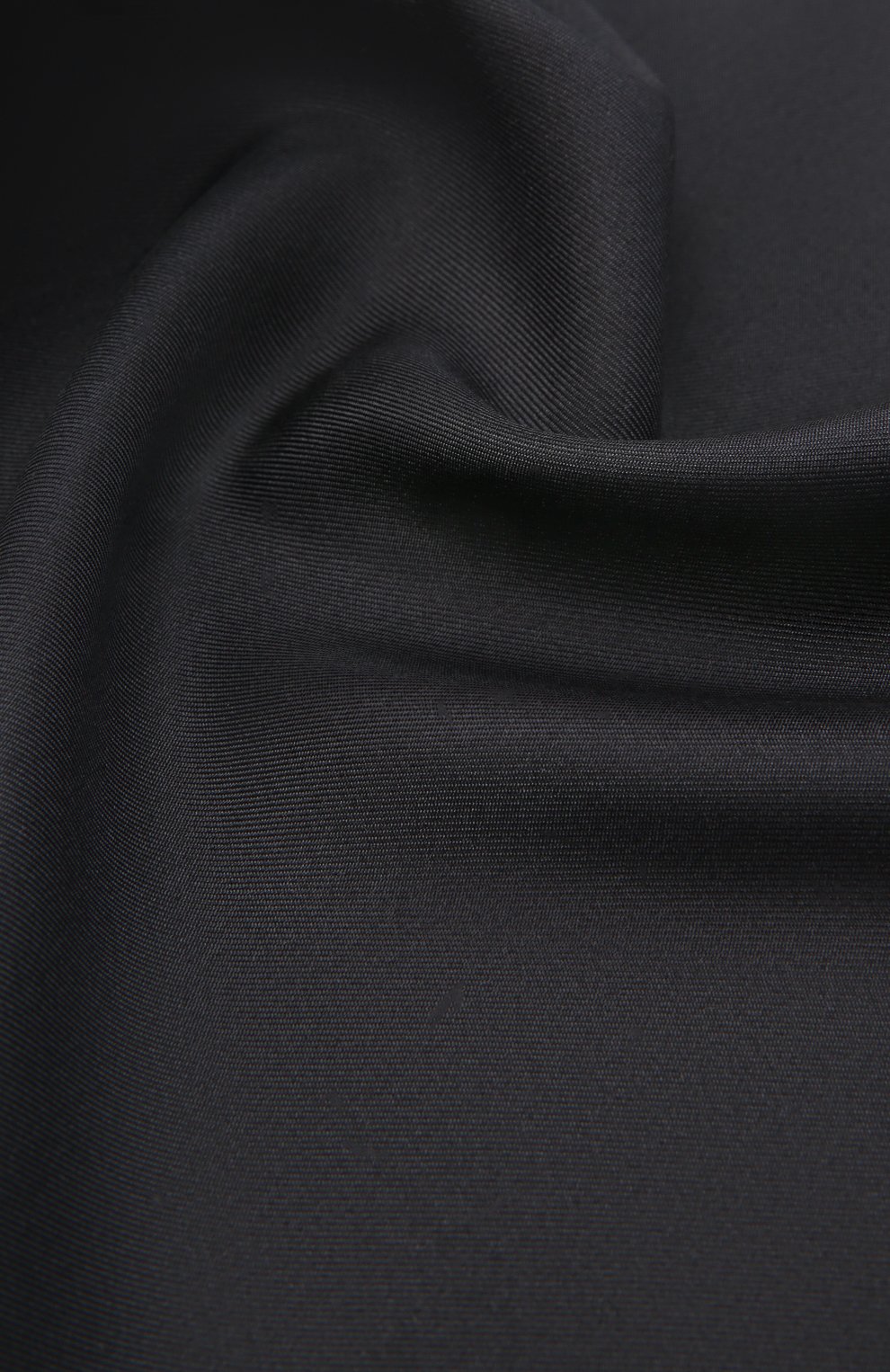 Шелковый платок TOM FORD черного цвета по цене 19750 руб., арт. TFZ90/TF312, фото 2 Шелковый платок TOM FORD, арт. TFZ90/TF312, фото 2