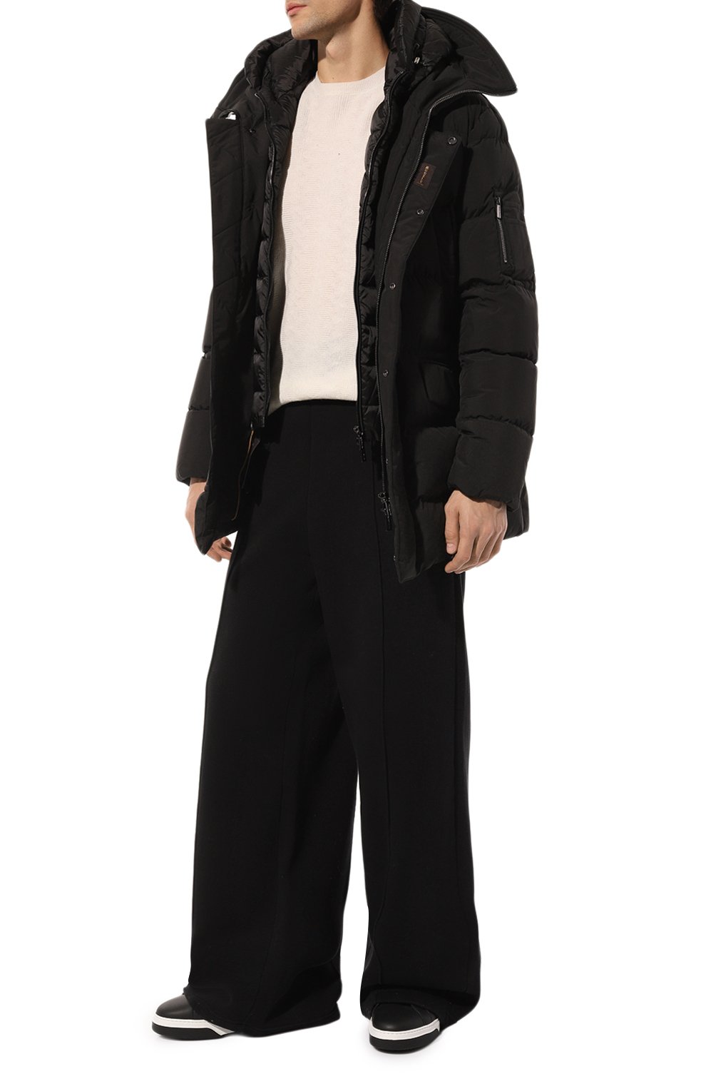 Пуховик davide-stp MOORER черного цвета по цене 270500 руб., арт. EDIVA-STP_SET, фото 2 Пуховик davide-stp MOORER, арт. EDIVA-STP_SET, фото 2