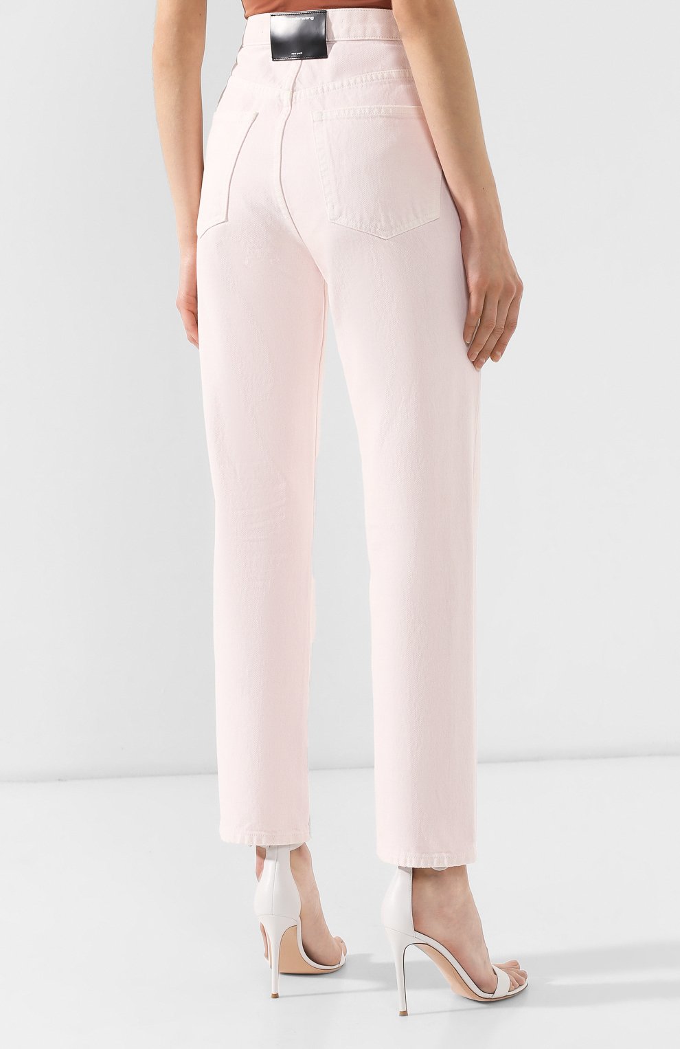 Джинсы ALEXANDER WANG розового цвета по цене 29300 руб., арт. 4D994420DJ, фото 4 Джинсы ALEXANDER WANG, арт. 4D994420DJ, фото 4