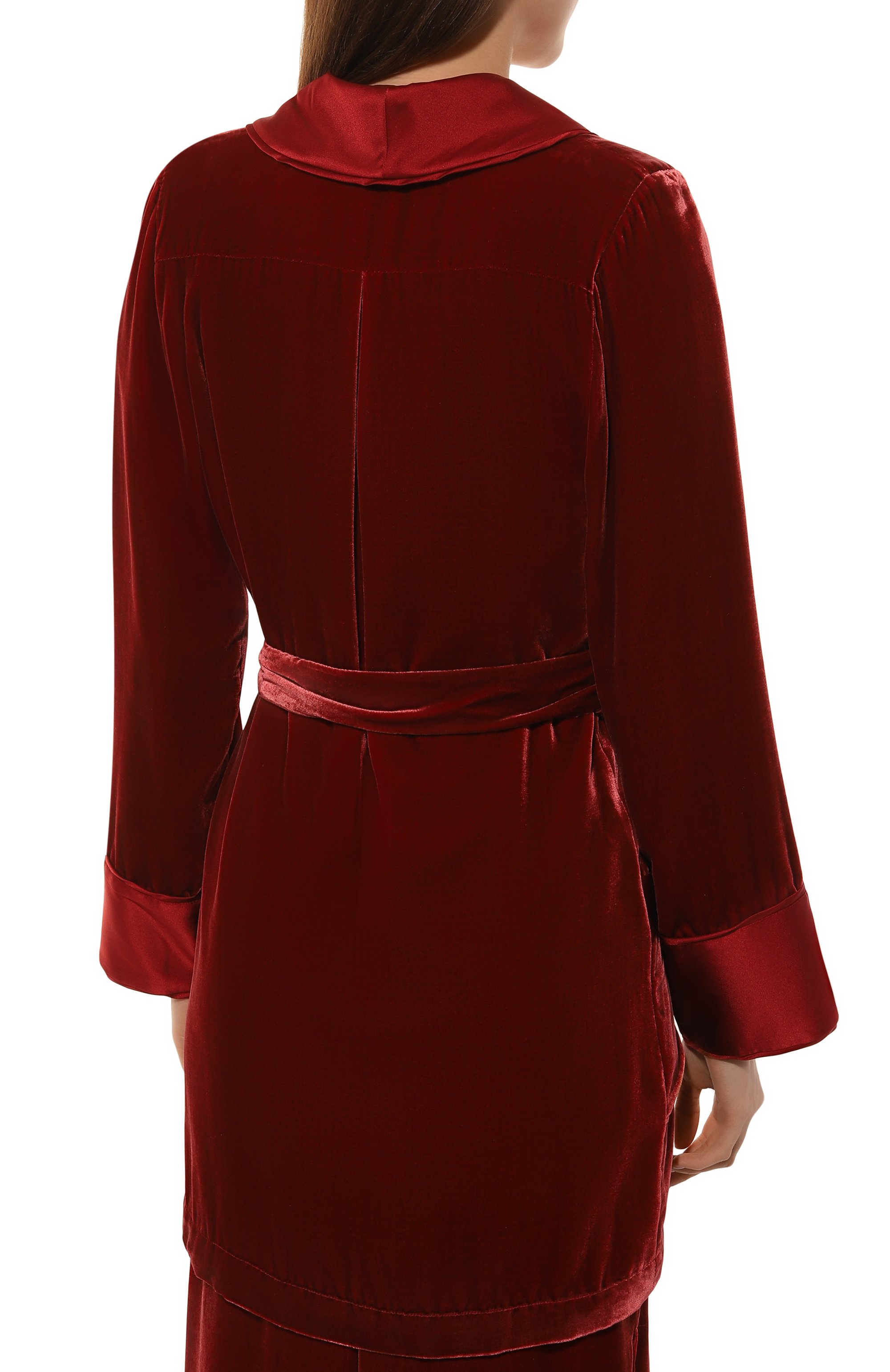 Бархатный халат MARJOLAINE бордового цвета по цене 93440 руб., арт. 5VEL2002, фото 4 Бархатный халат MARJOLAINE, арт. 5VEL2002, фото 4