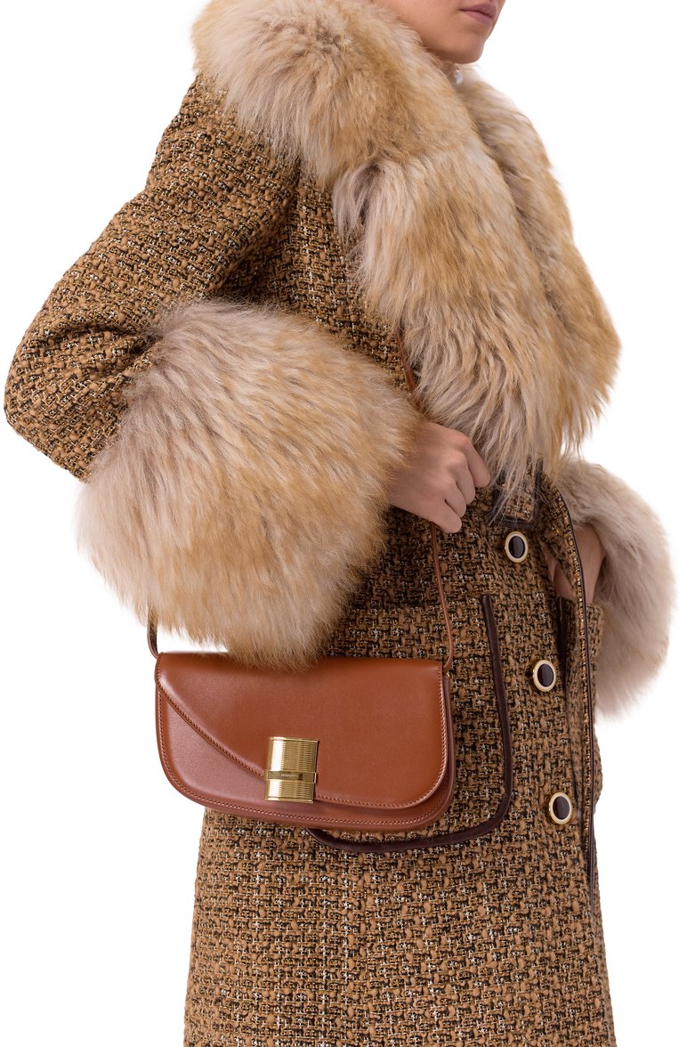 Женская сумка fiamma mini FERRAGAMO коричневого цвета, арт. 218951/775017 | Фото 2 (Драгоценные камни: Проставлено; Материал: Натуральная кожа; Ремень/цепочка: На ремешке; Материал сплава: Проставлено; Размер: mini)