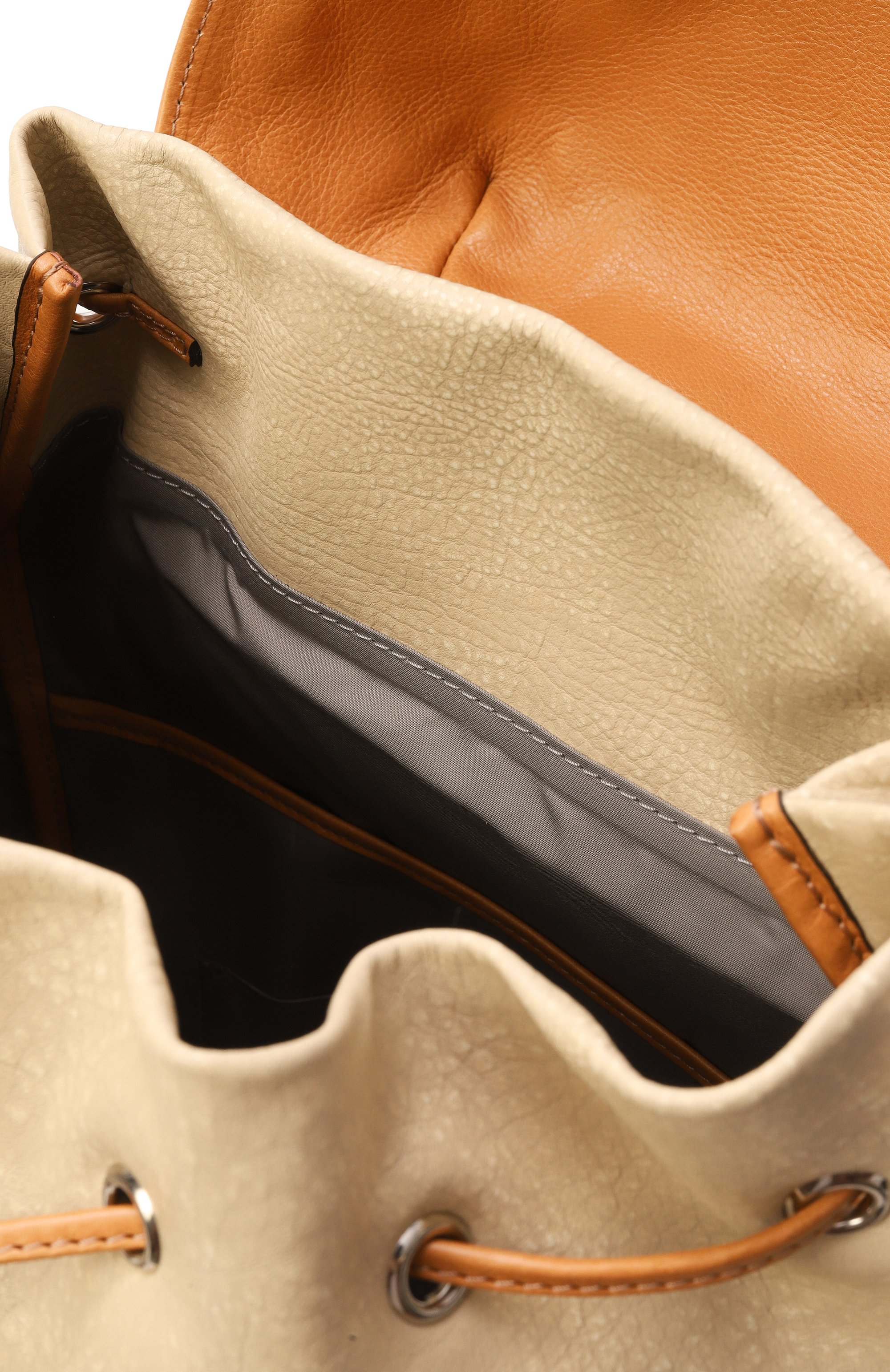 Рюкзак BRUNELLO CUCINELLI бежевого цвета по цене 599500 руб., арт. MBIVBU325, фото 5 Рюкзак BRUNELLO CUCINELLI, арт. MBIVBU325, фото 5