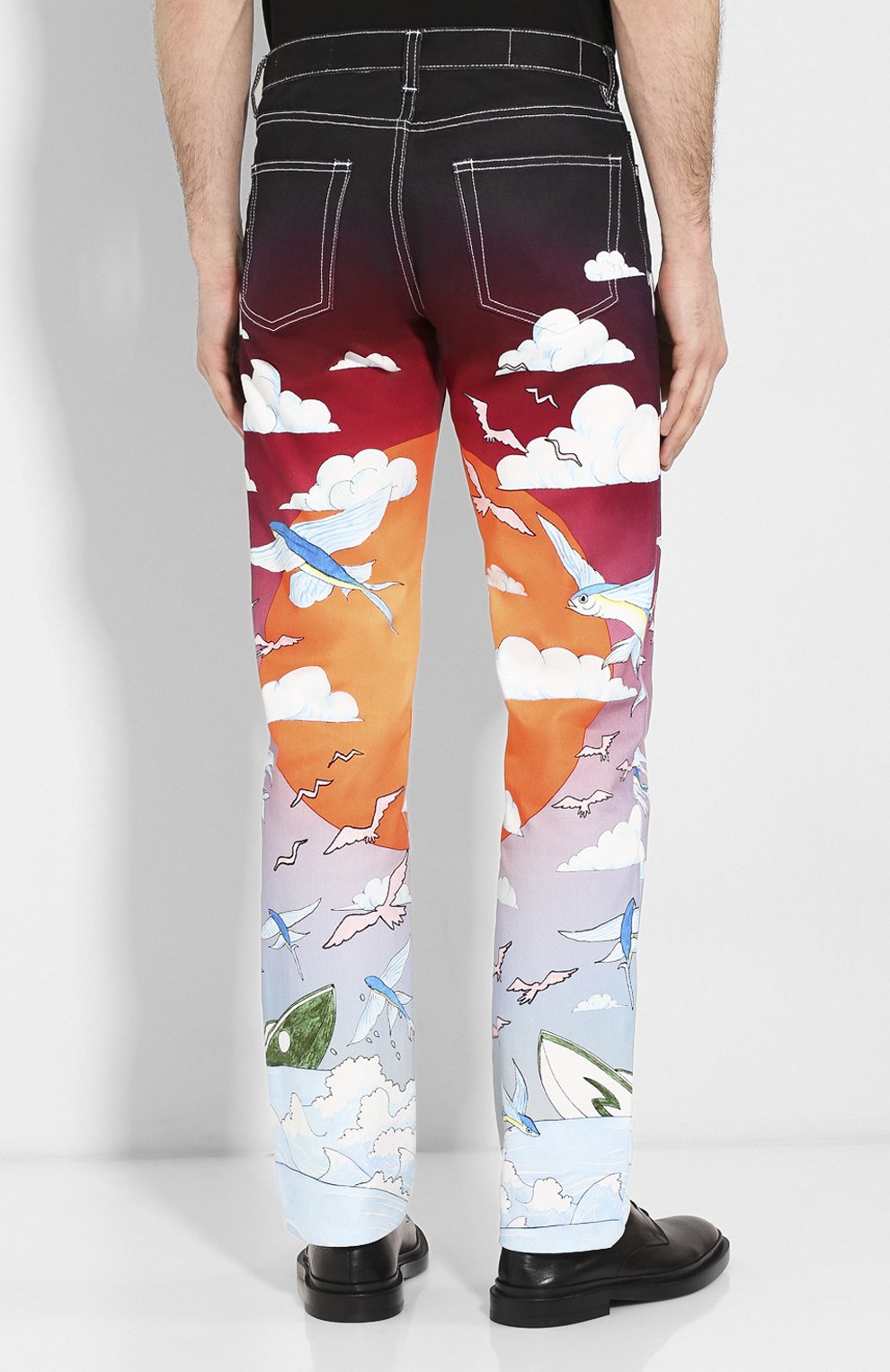 Джинсы CASABLANCA разноцветного цвета по цене 55400 руб., арт. MS20-TR-002 CASABLANCA SPEED B0AT CLUB, фото 4 Джинсы CASABLANCA, арт. MS20-TR-002 CASABLANCA SPEED B0AT CLUB, фото 4