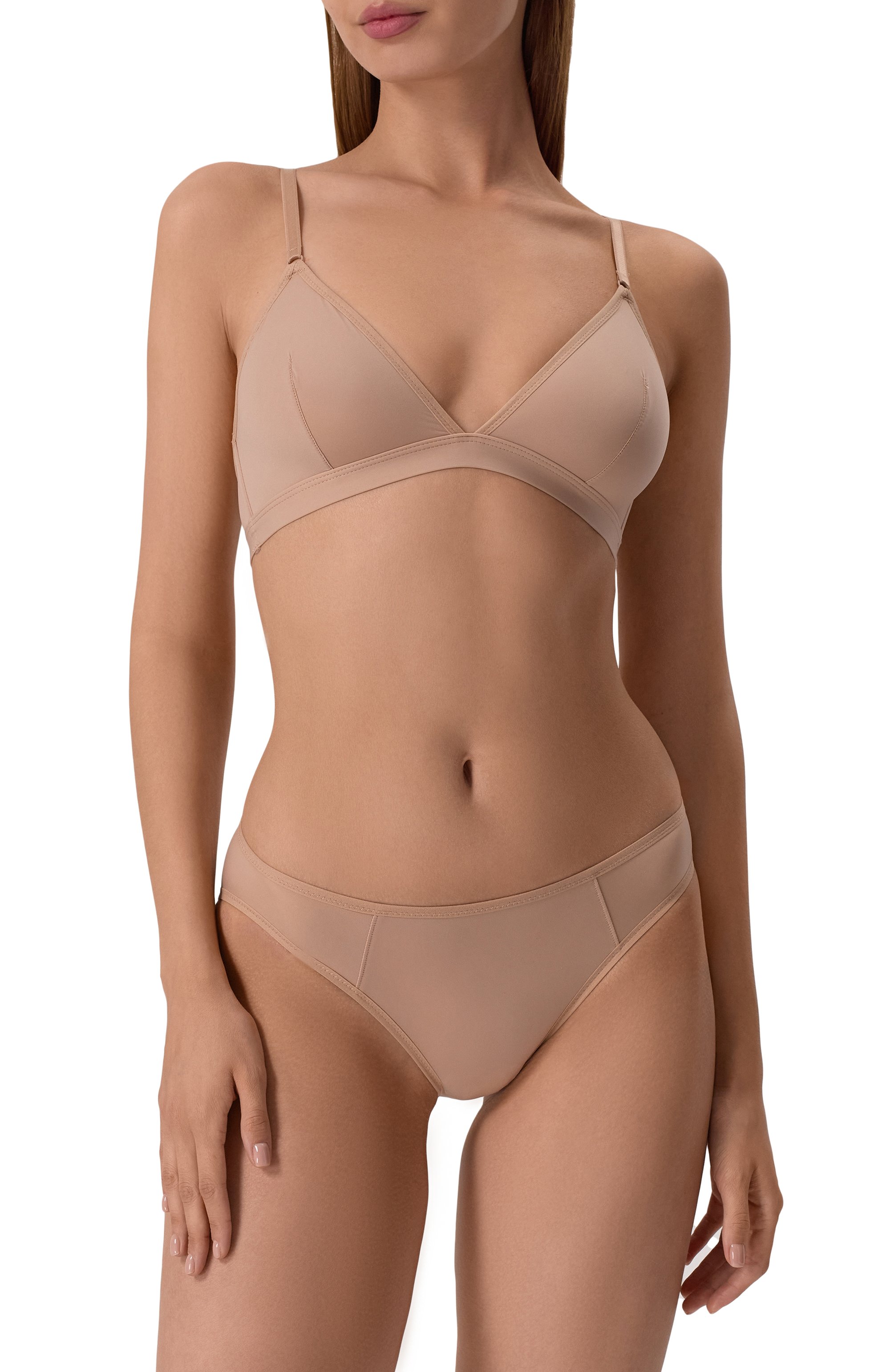 Трусы-слипы LISE CHARMEL бежевого цвета по цене 8180 руб., арт. PCP0101, фото 2 Трусы-слипы LISE CHARMEL, арт. PCP0101, фото 2