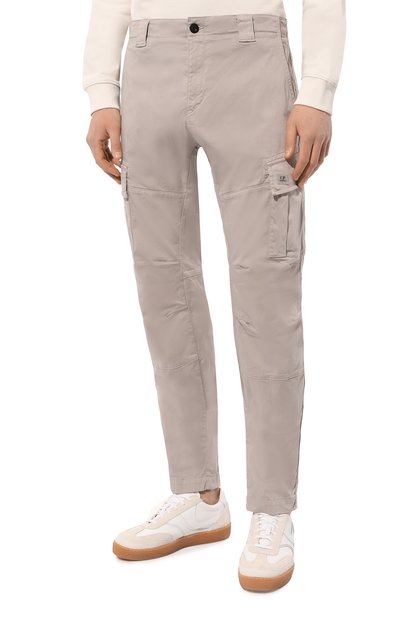 Хлопковые брюки-карго C.P. COMPANY светло-серого цвета по цене 29450 руб., арт. 16CMPA057A005694G, фото 3 Хлопковые брюки-карго C.P. COMPANY, арт. 16CMPA057A005694G, фото 3
