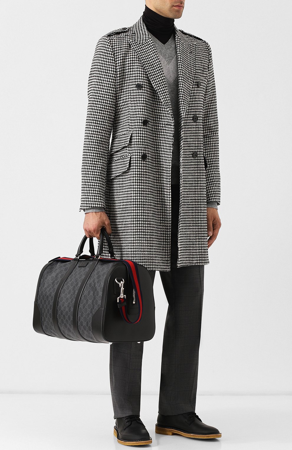 Дорожная сумка gg supreme GUCCI черного цвета по цене 252000 руб., арт. 474131/K5IAN, фото 2 Дорожная сумка gg supreme GUCCI, арт. 474131/K5IAN, фото 2