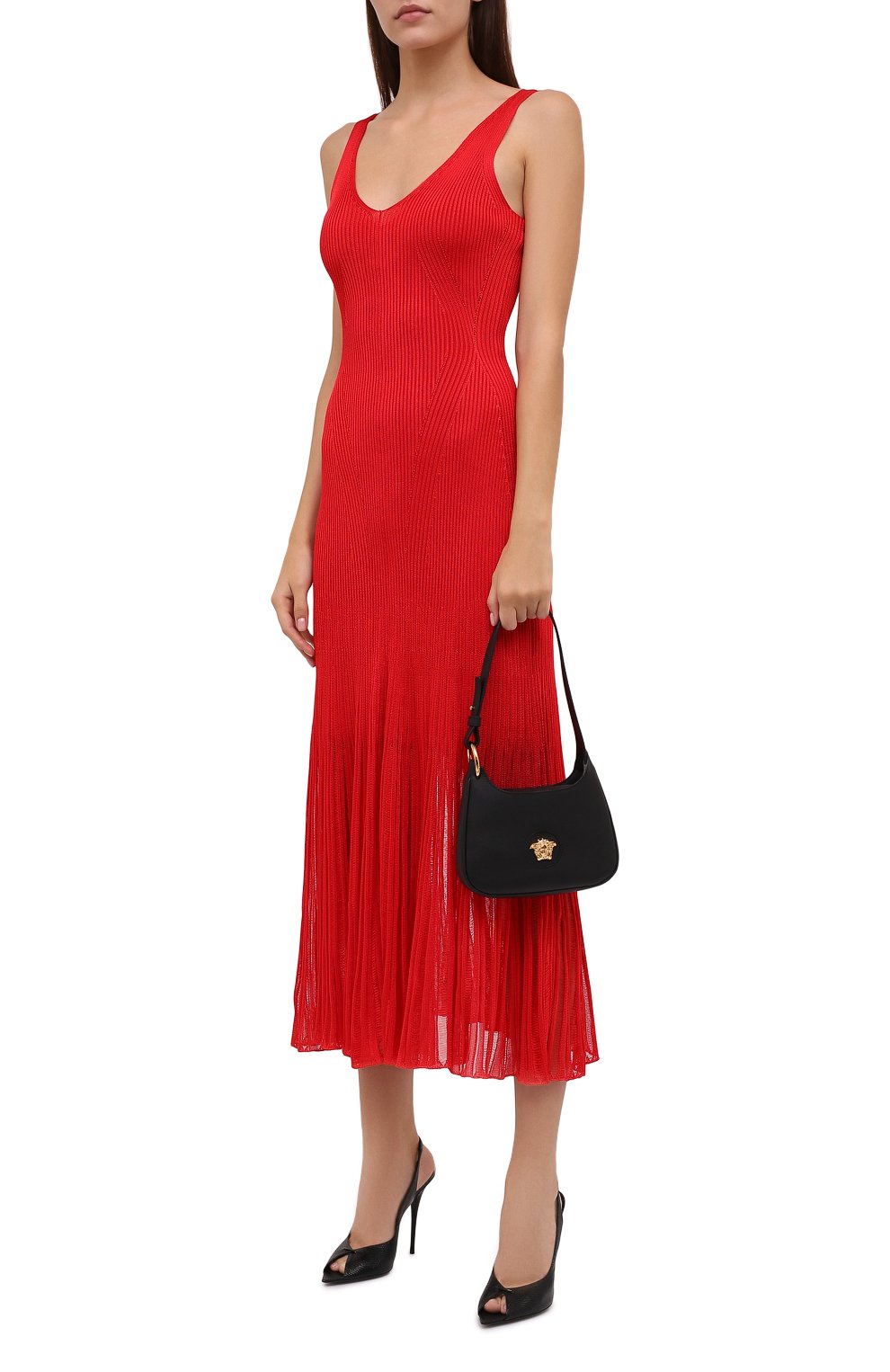 Платье из вискозы ALEXANDER MCQUEEN красного цвета по цене 199500 руб., арт. 679384/Q1AWH, фото 2 Платье из вискозы ALEXANDER MCQUEEN, арт. 679384/Q1AWH, фото 2