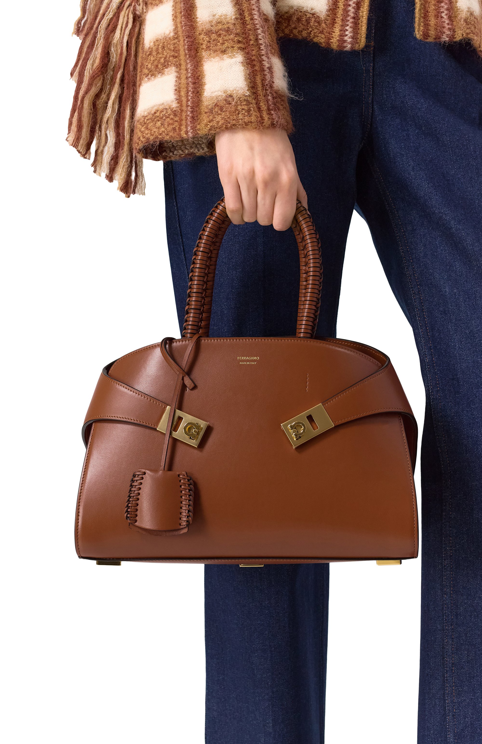 Сумка hug medium FERRAGAMO, арт. 219451/774744, фото 2