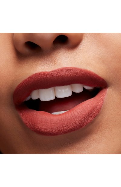 Жидкая помада locked kiss ink™, оттенок emphatic (4ml) MAC цвета по цене 3790 руб., арт. SRH9-10, фото 5 Жидкая помада locked kiss ink™, оттенок emphatic (4ml) MAC, арт. SRH9-10, фото 5