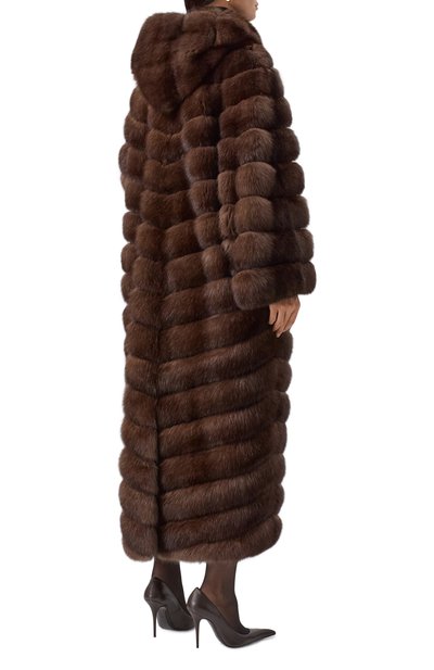 Шуба из соболя VICTORIA KUSENKOVA коричневого цвета по цене 10494000 руб., арт. 703300004678, фото 4 Шуба из соболя VICTORIA KUSENKOVA, арт. 703300004678, фото 4