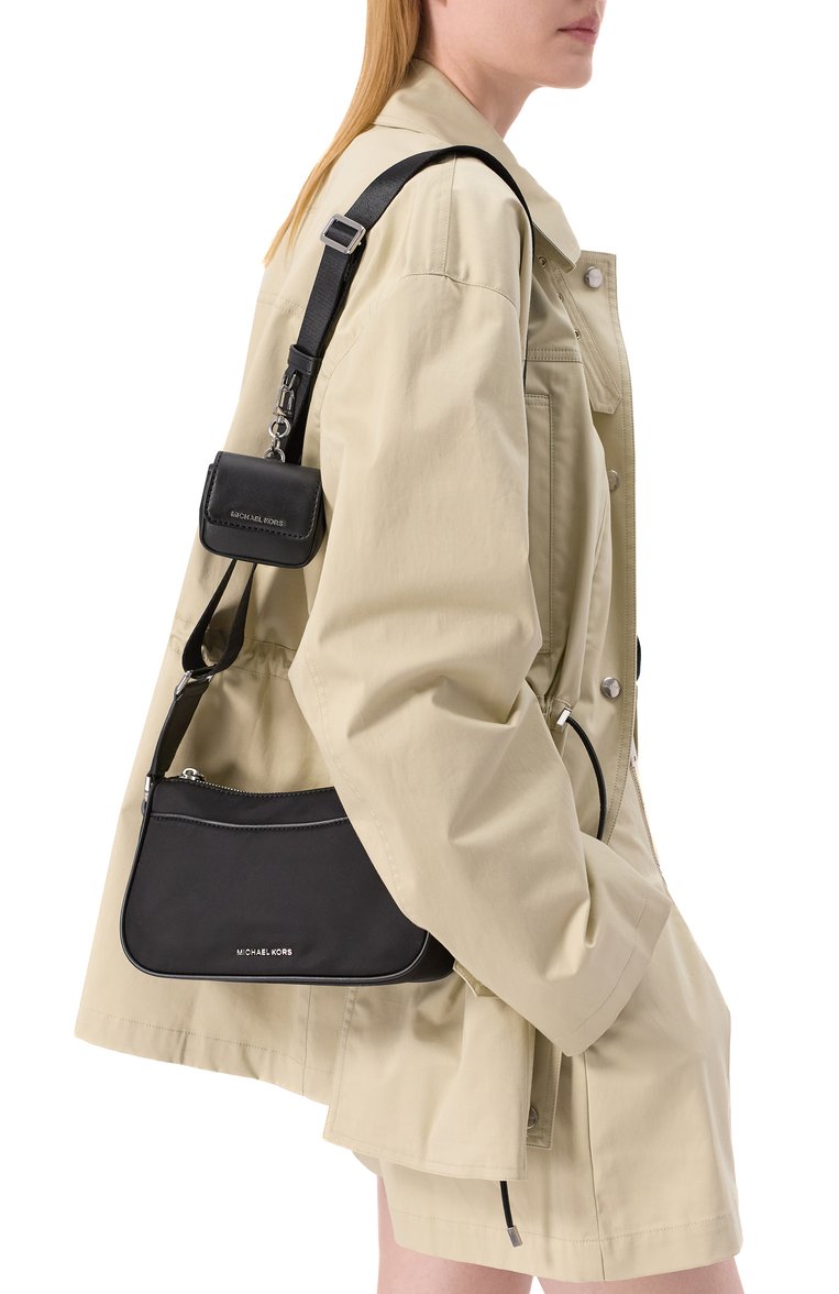Женская сумка jet set medium MICHAEL MICHAEL KORS черного цвета, арт. 32R3SJ6C8C | Фото 2 (Материал: Текстиль; Ремень/цепочка: На ремешке; Размер: medium)