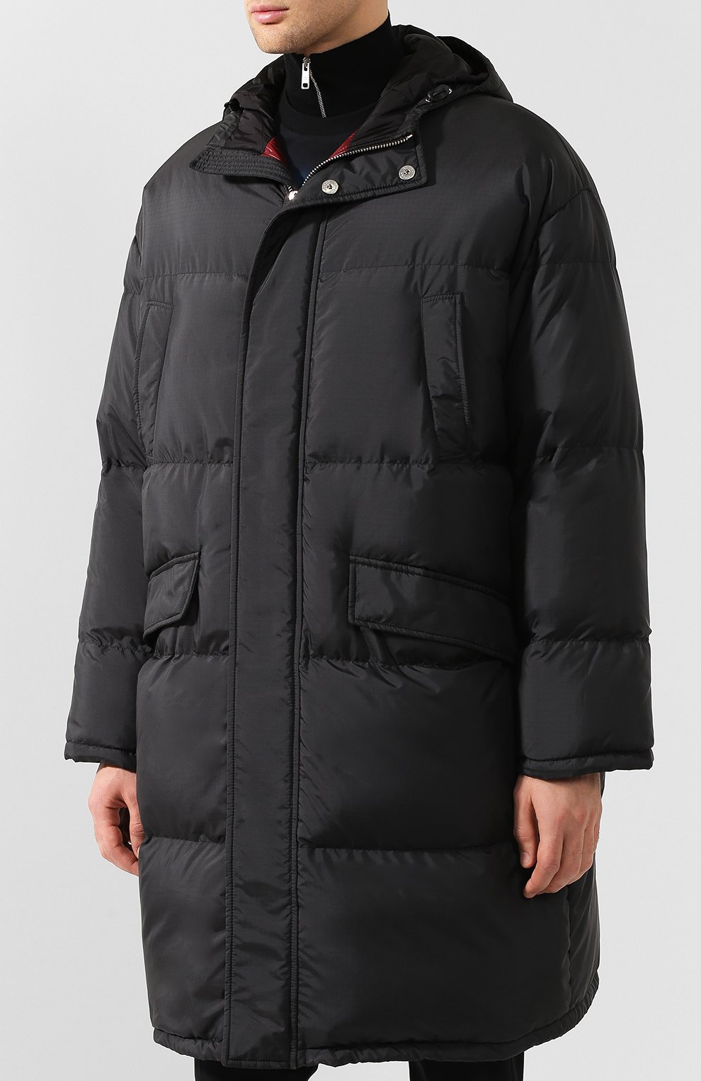 Пуховик PRADA черного цвета по цене 170000 руб., арт. SGN754-1PDN-F0002, фото 3 Пуховик PRADA, арт. SGN754-1PDN-F0002, фото 3